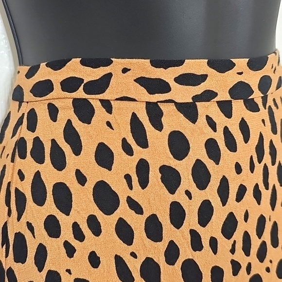 Reformation midi skirt in leo animal print - Picture 3 of 5